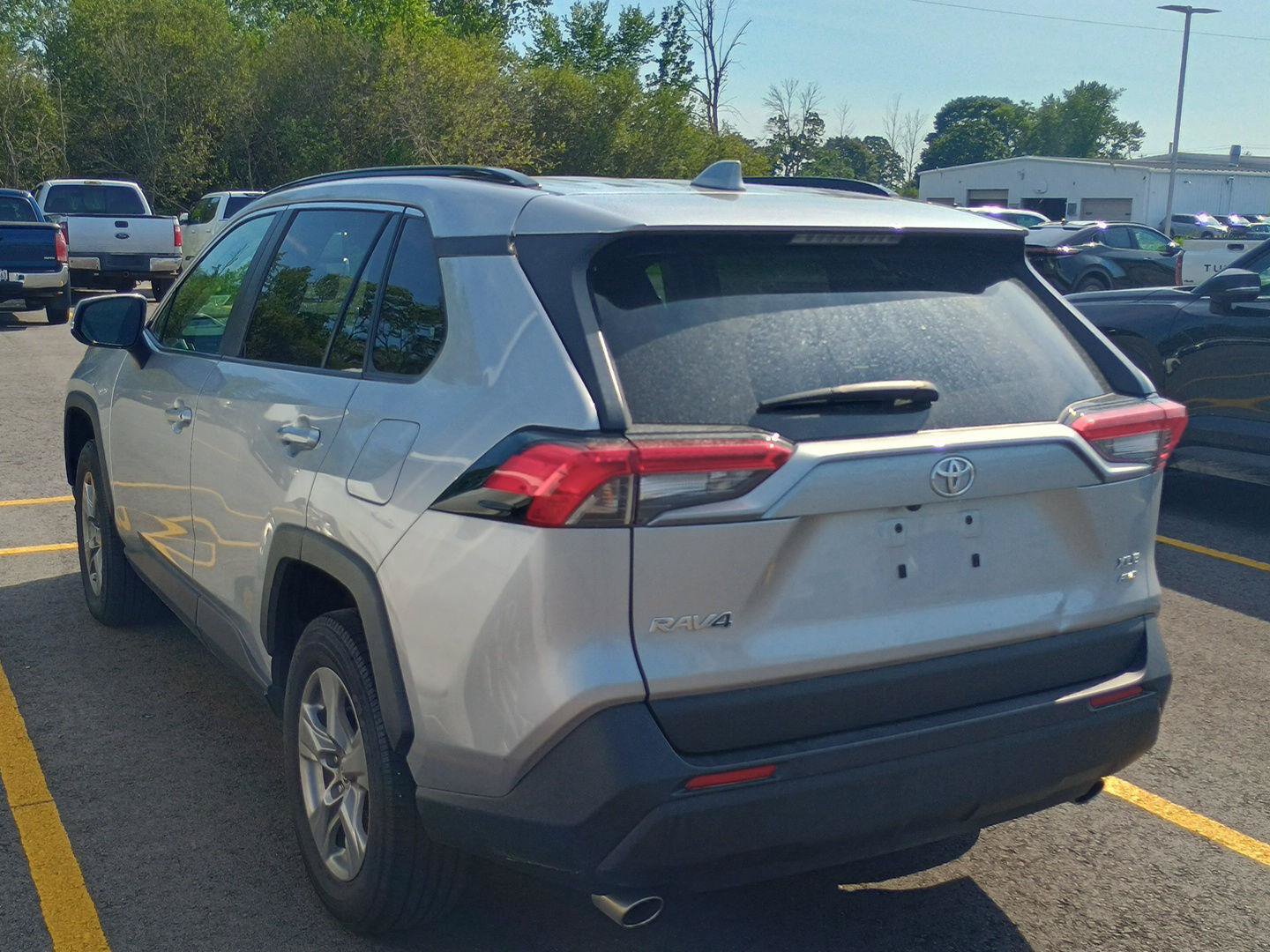 Certified 2024 Toyota RAV4 XLE w/ Convenience Package AWD/4WD image 3