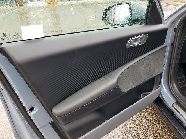 New 2025 Hyundai Ioniq 6 SE image 9