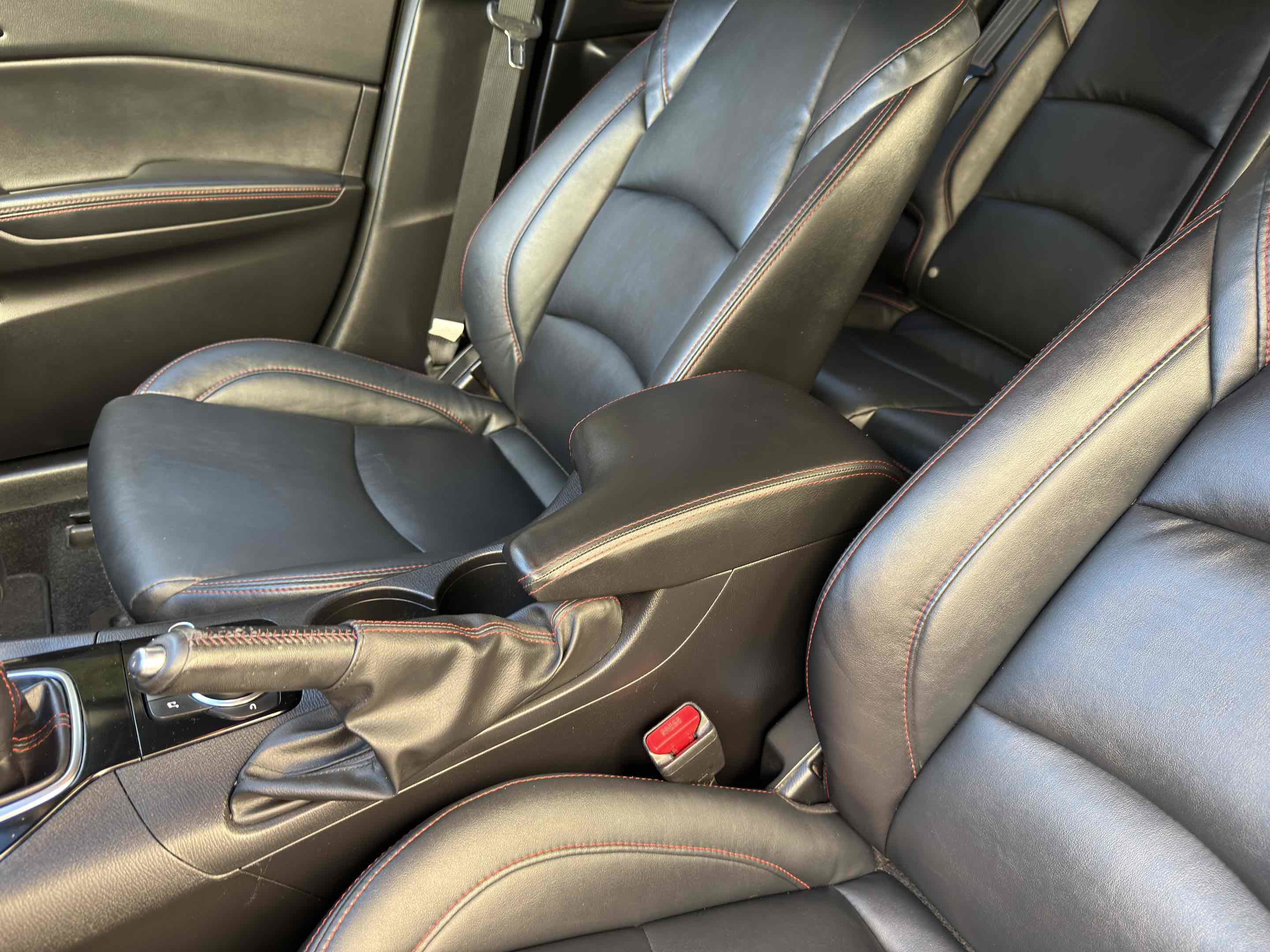 Used 2015 MAZDA MAZDA3 i Grand Touring image 33