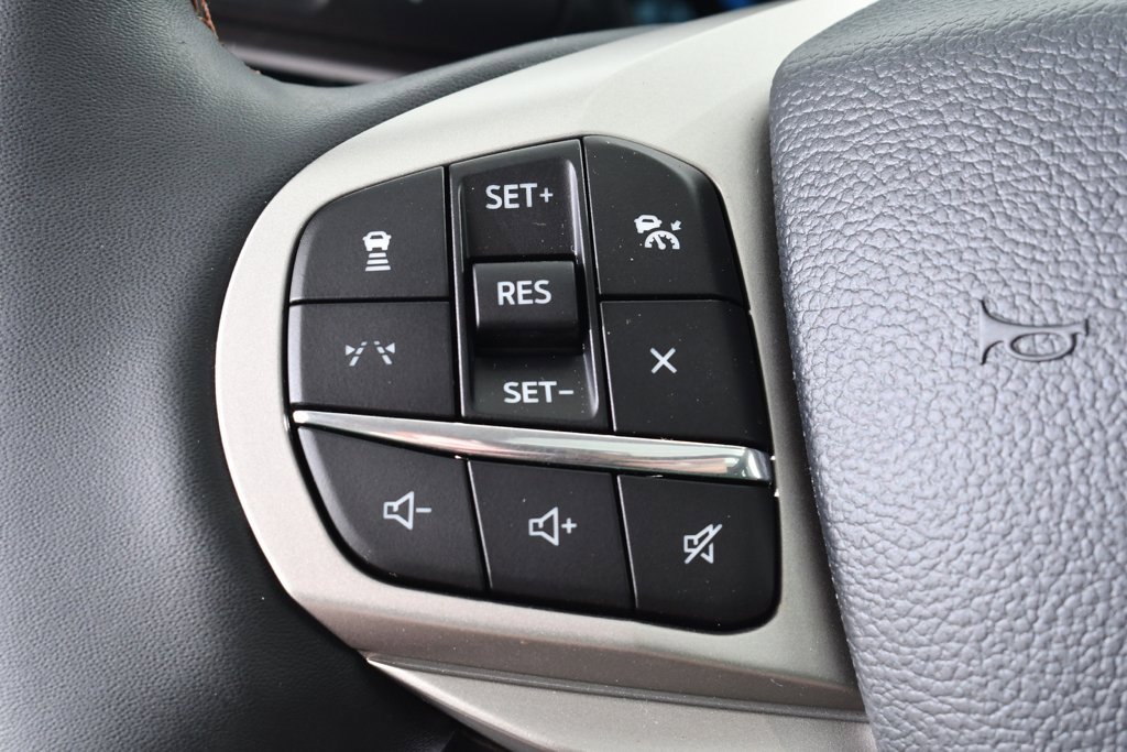 New 2025 Ford Explorer Active w/ Active Comfort Package image 33