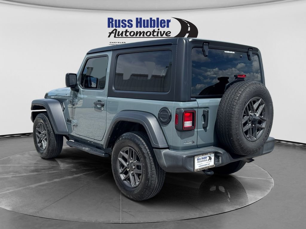 Used 2024 Jeep Wrangler Sport AWD/4WD image 3