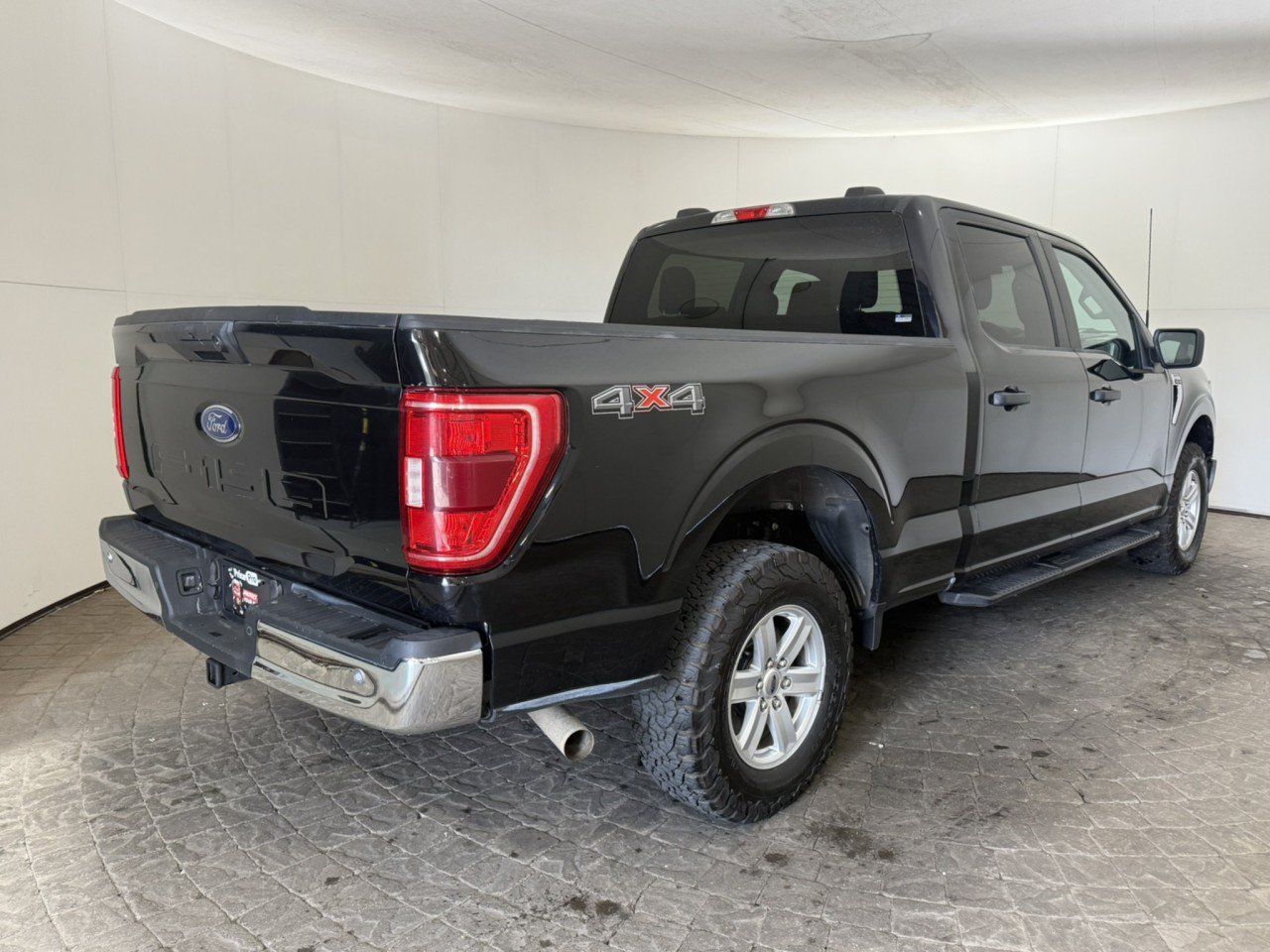 Used 2023 Ford F150 XLT w/ Trailer Tow Package AWD/4WD image 9