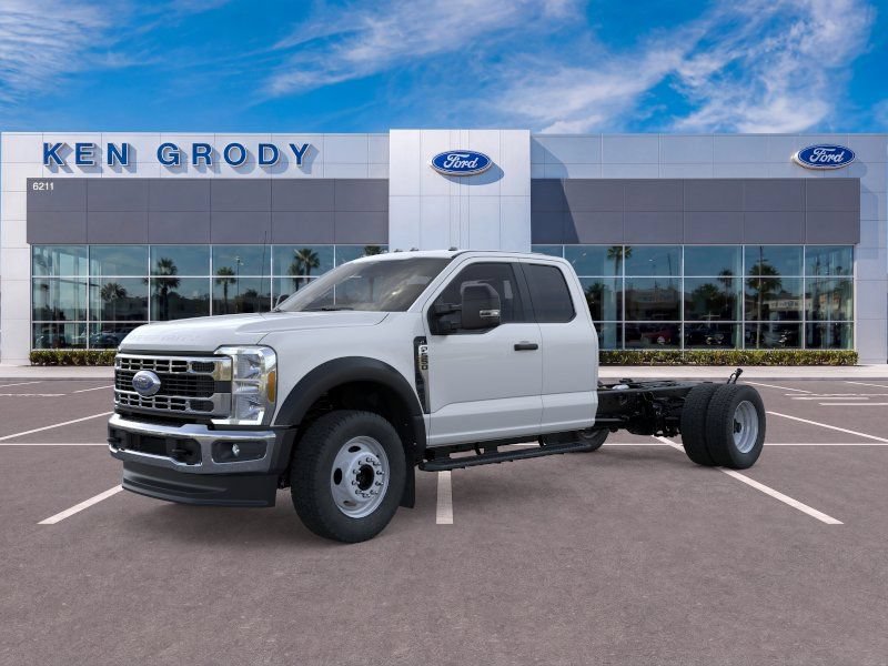 New 2026 Ford F550 4x4 Supercab Super Duty image 3