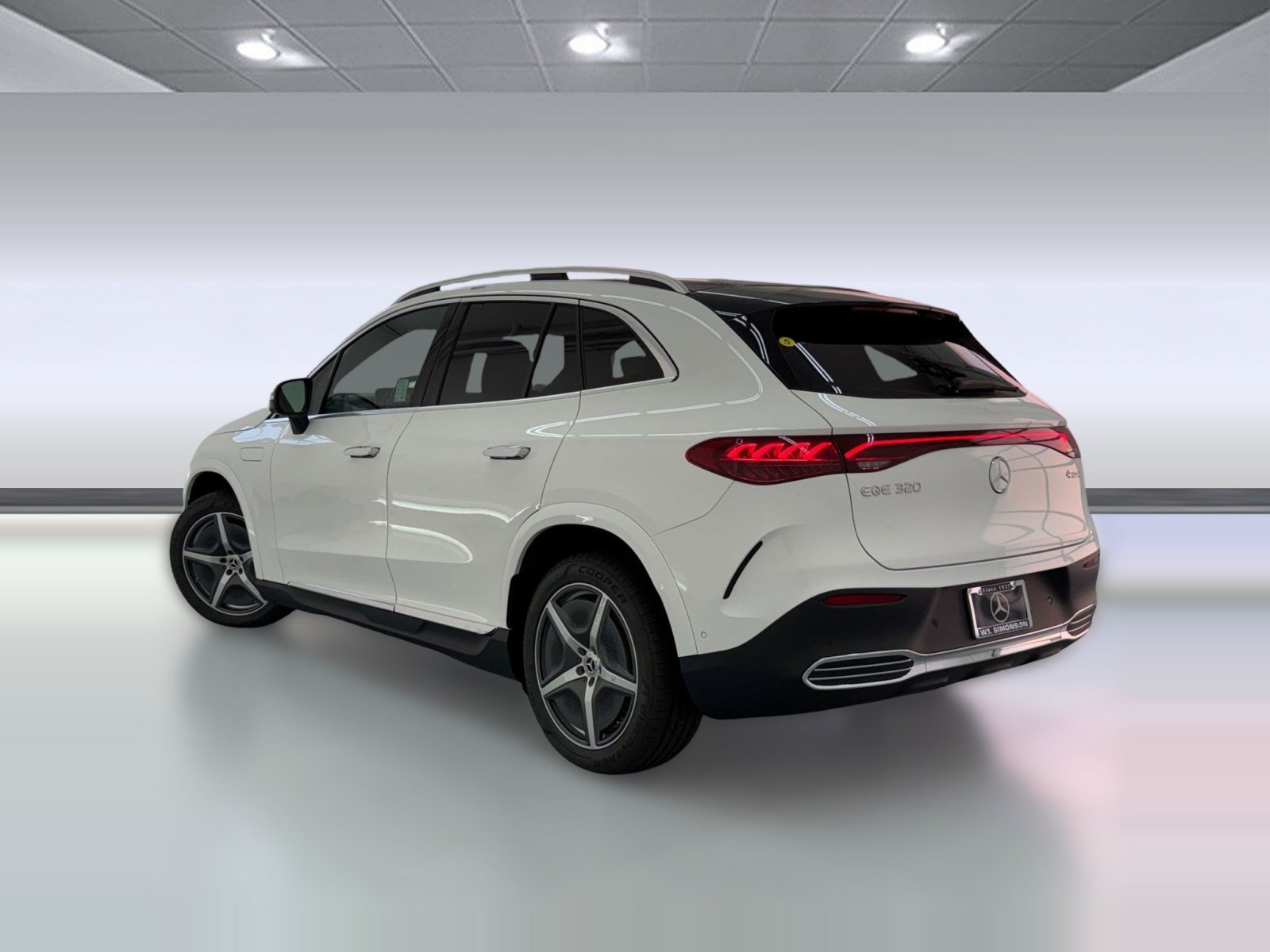 New 2026 Mercedes-Benz EQE 320 4MATIC SUV image 3