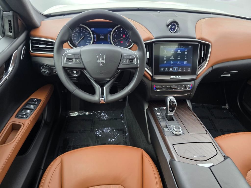 Used 2018 Maserati Ghibli S GranLusso RWD image 13