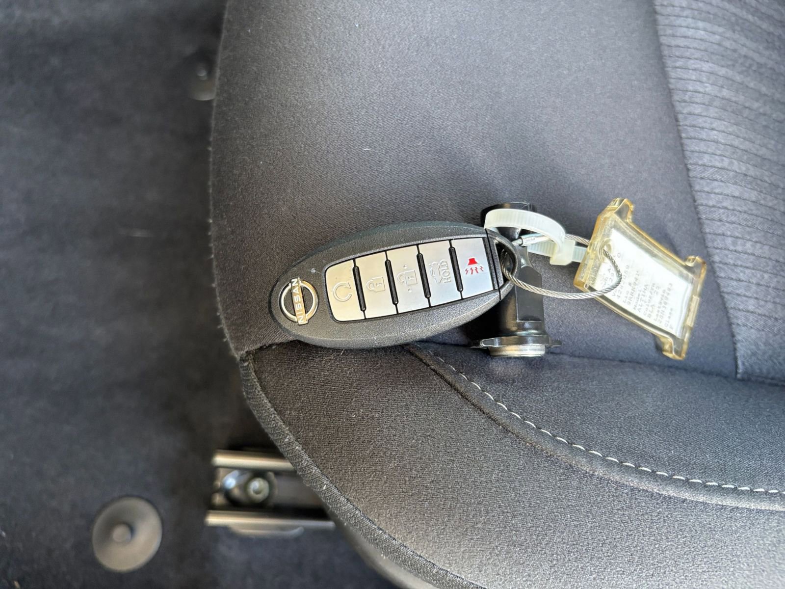 Used 2025 Nissan Altima 2.5 SV FWD image 21