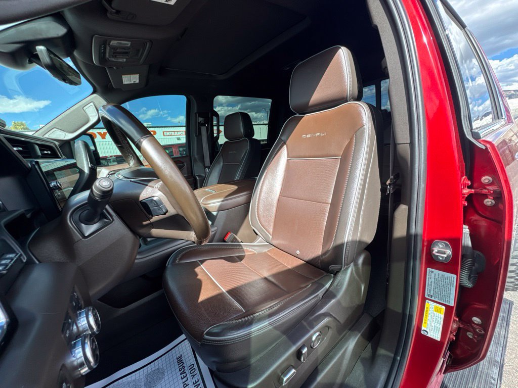 Used 2024 GMC Sierra 2500 Denali w/ Denali Reserve Package AWD/4WD image 13