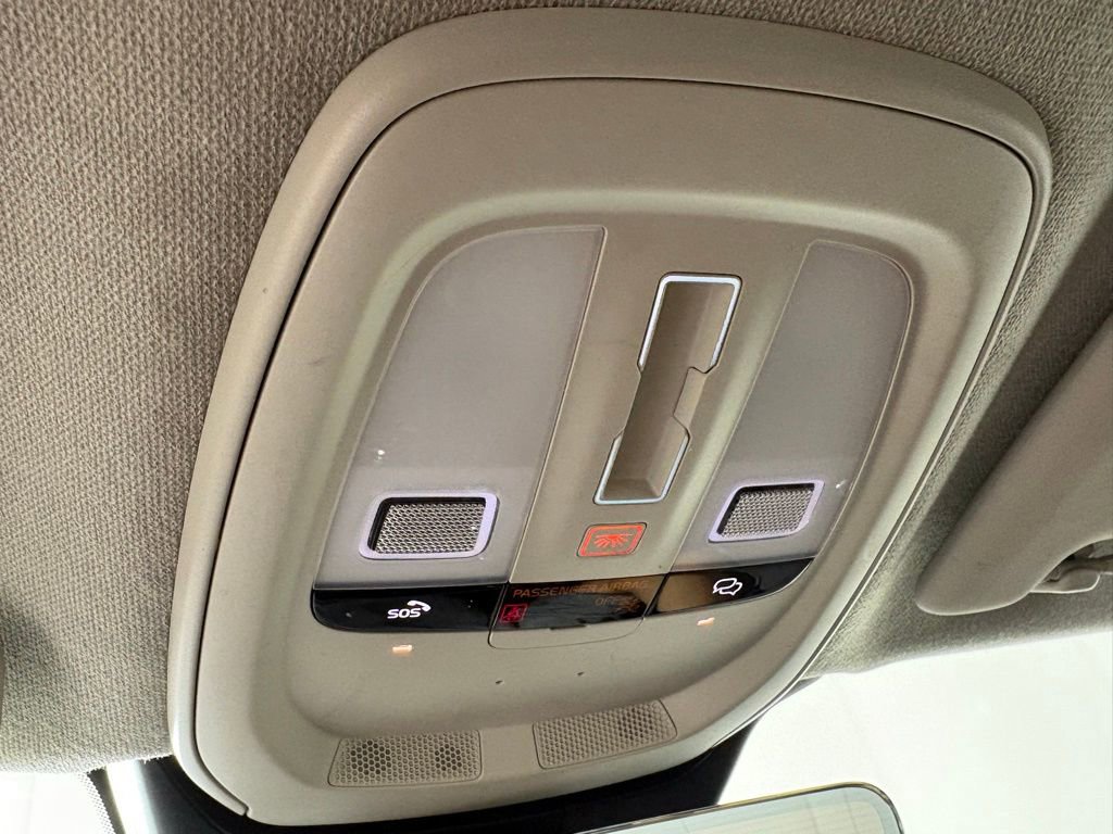 Used 2023 Volvo XC40 B5 Plus w/ Driver Assist Package image 33