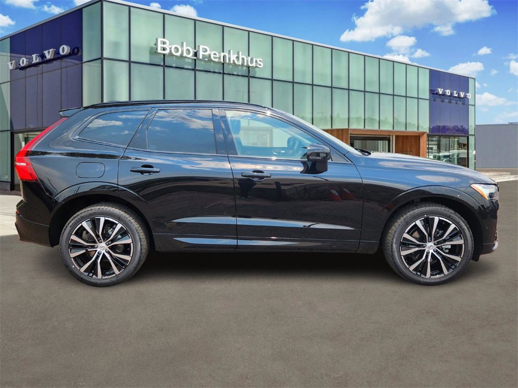 New 2025 Volvo XC60 B5 Plus w/ Protection Package Premier image 24