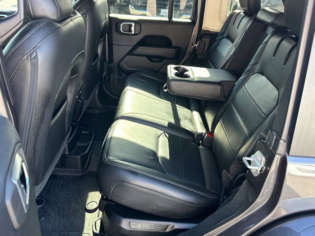 Used 2023 Jeep Wrangler Unlimited Sahara w/ Cold Weather Group AWD/4WD image 30
