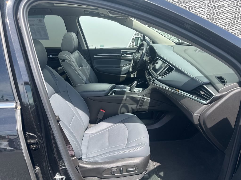 Used 2021 Buick Enclave Essence w/ Sound and Sites Package AWD/4WD image 39