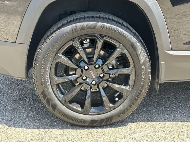 Used 2026 GMC Terrain Elevation w/ Black Edition FWD image 32