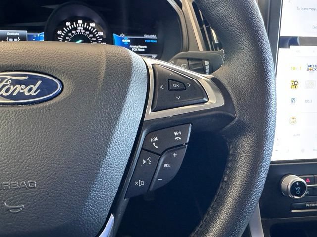 Used 2024 Ford Edge SEL AWD/4WD image 16