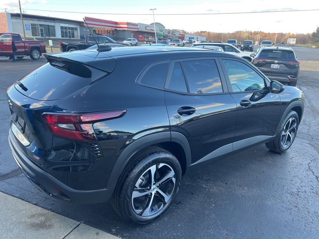 New 2026 Chevrolet Trax RS w/ Driver Confidence Package image 6
