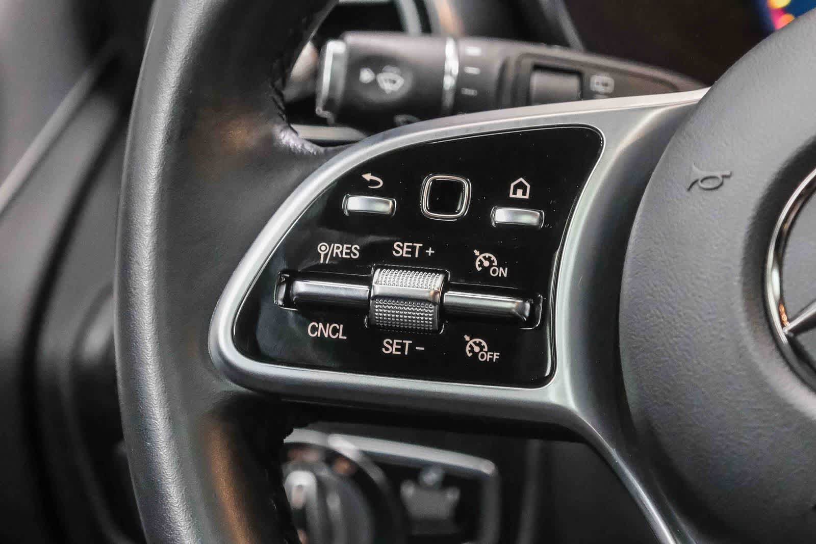 Certified 2022 Mercedes-Benz GLC 300 image 21