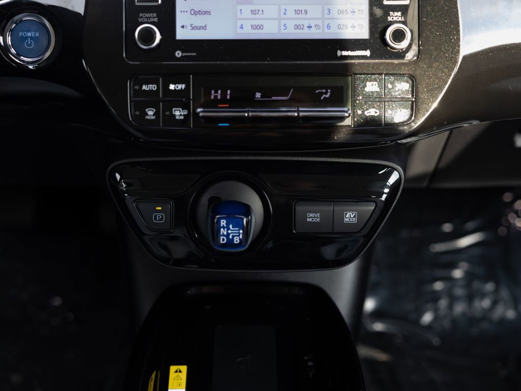 Used 2022 Toyota Prius XLE FWD image 19