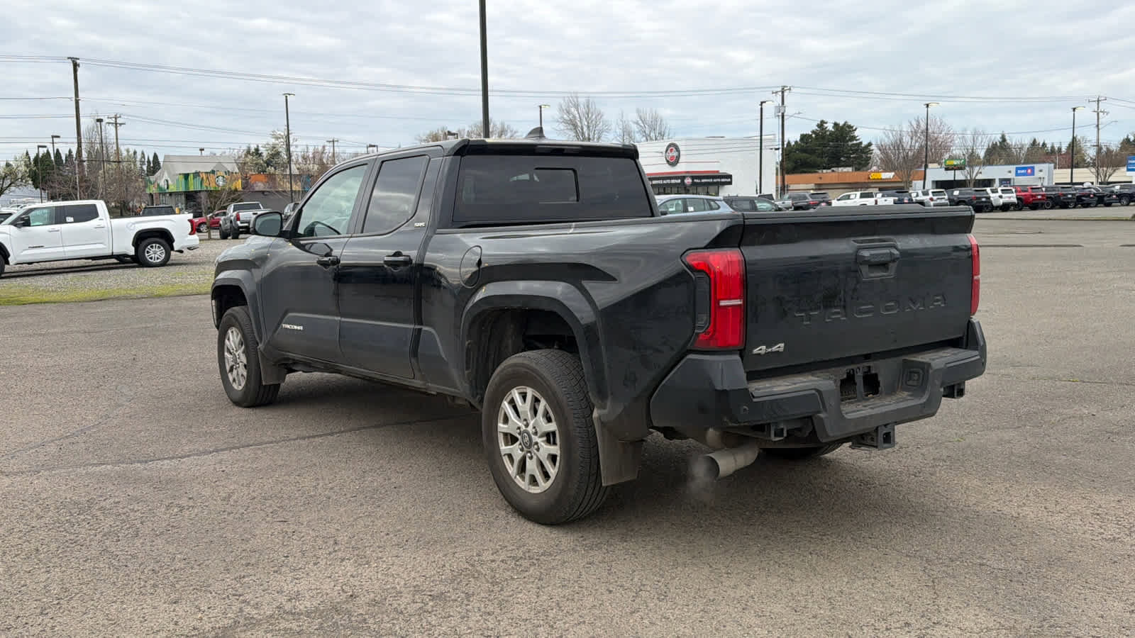 Used 2024 Toyota Tacoma SR5 image 3