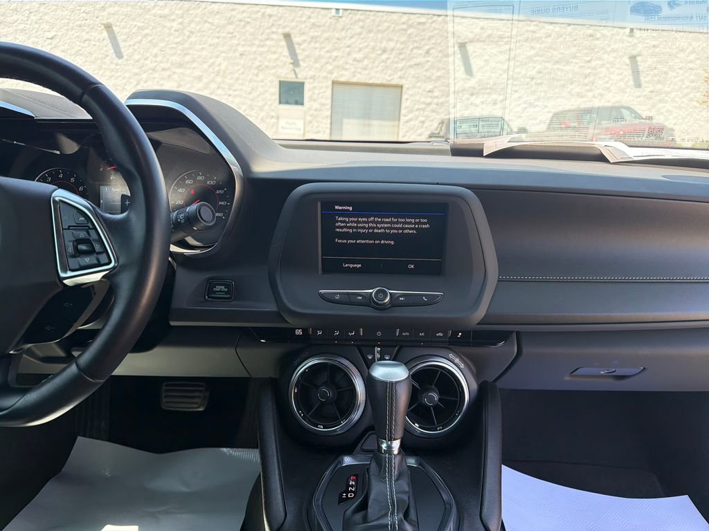 Used 2020 Chevrolet Camaro LT RWD image 25