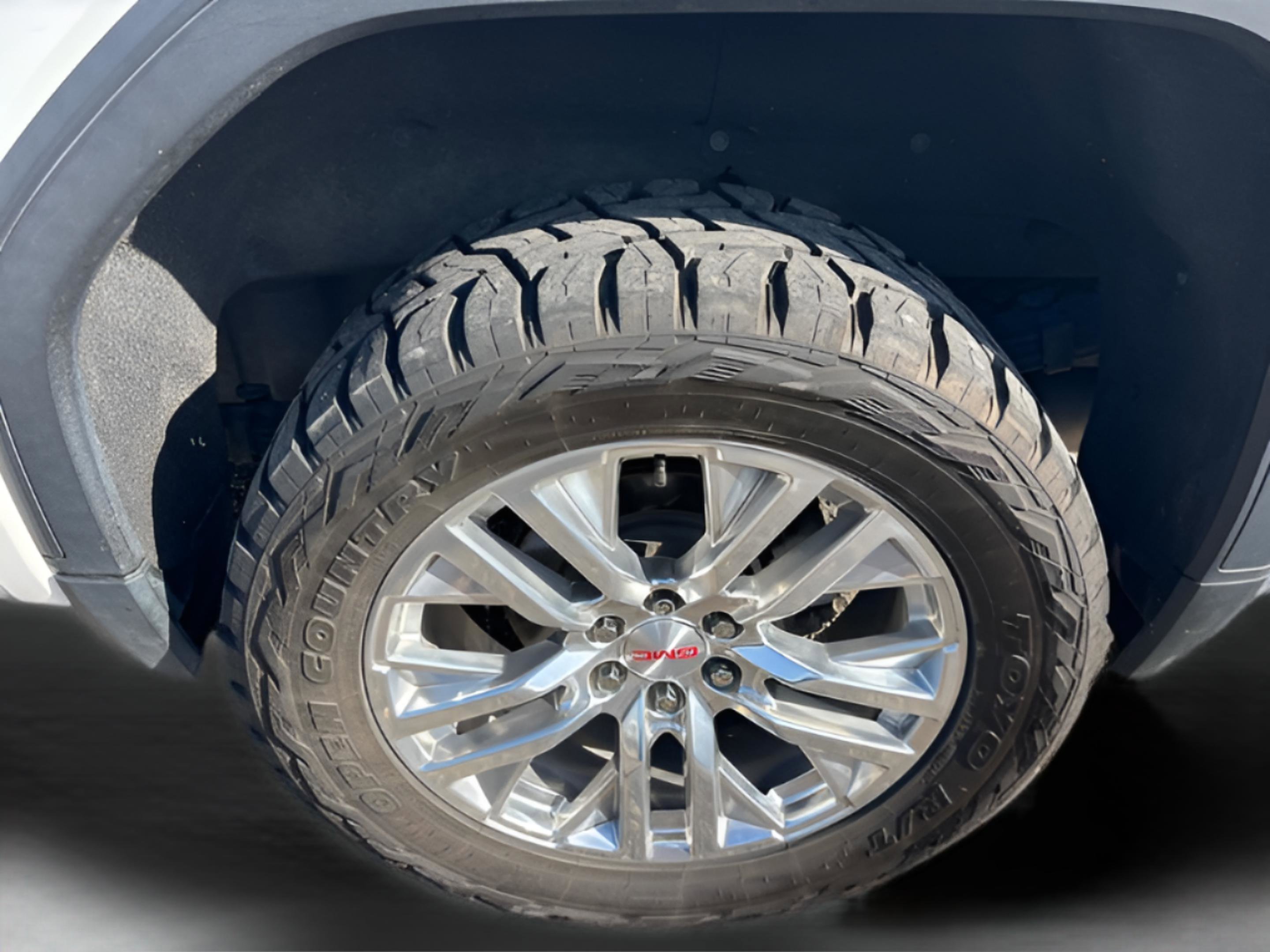 Used 2022 GMC Sierra 1500 AT4X image 28