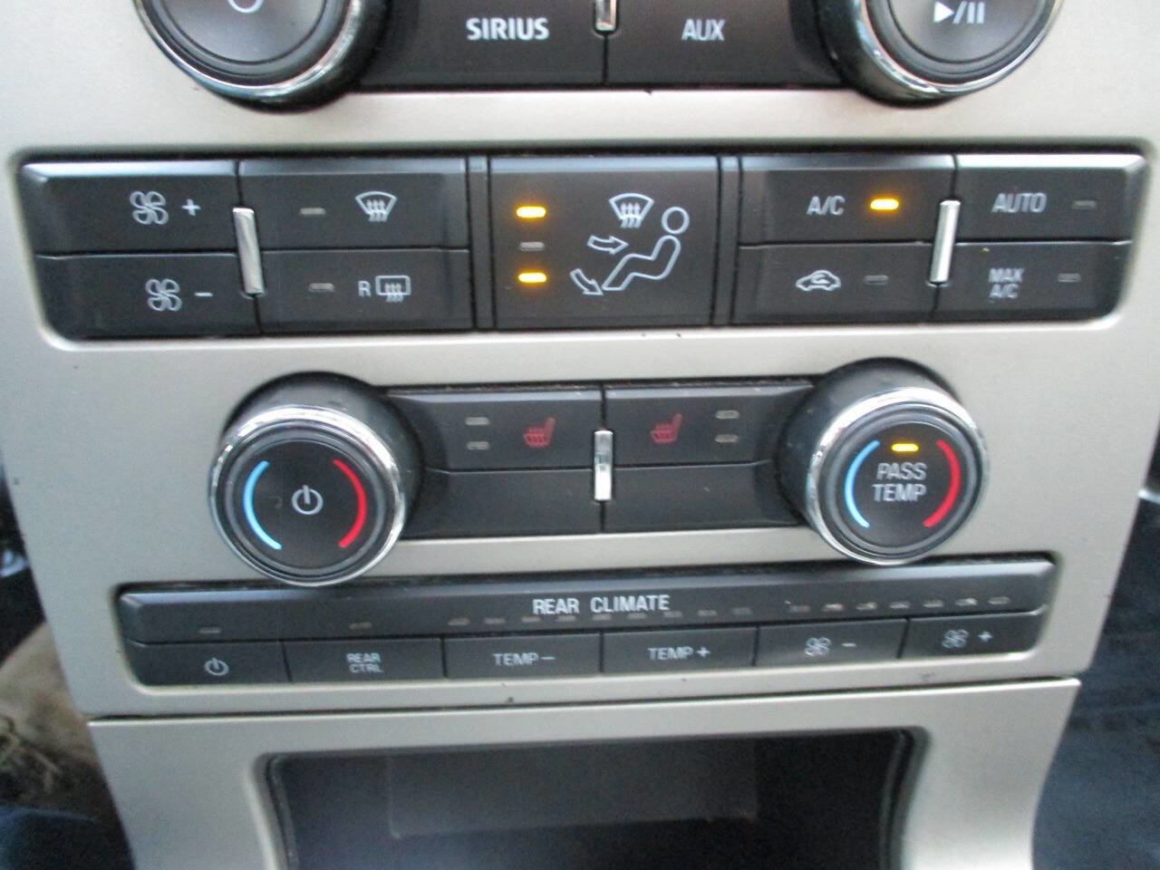 Used 2011 Ford Flex SEL w/ Rapid Spec Order Code image 38