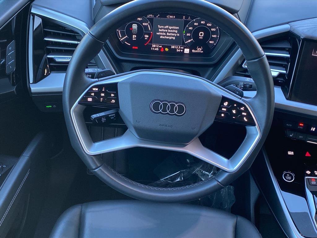 Used 2024 Audi Q4 e-tron Premium Plus w/ Premium Plus image 6