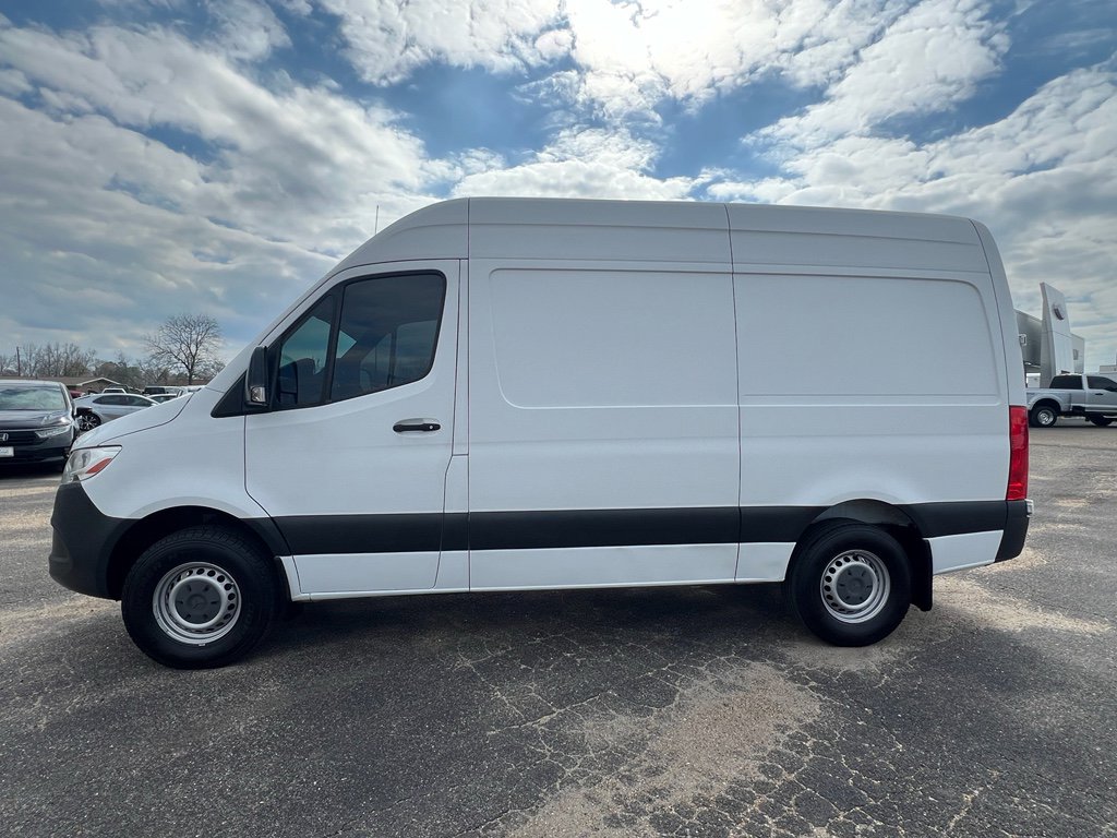 Used 2019 Mercedes-Benz Sprinter 1500 image 4