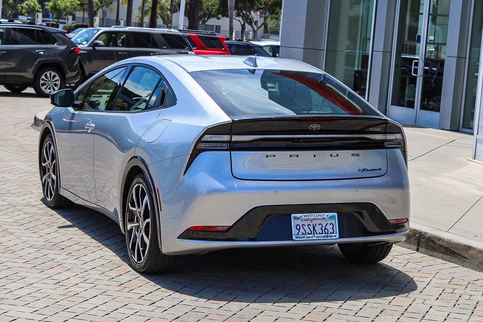 Certified 2024 Toyota Prius Prime FWD image 9