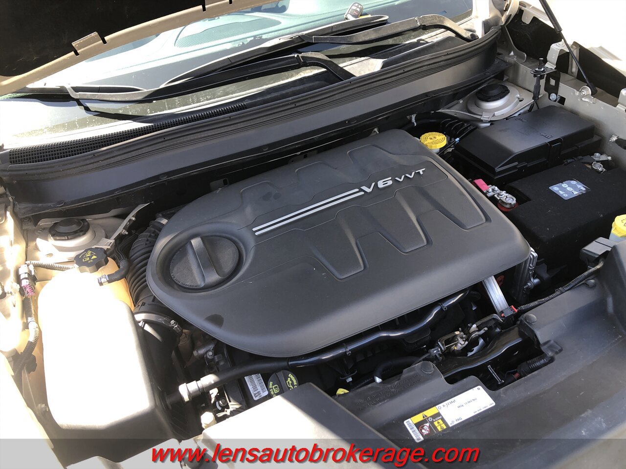 Used 2015 Jeep Cherokee Latitude w/ Comfort/Convenience Group image 23