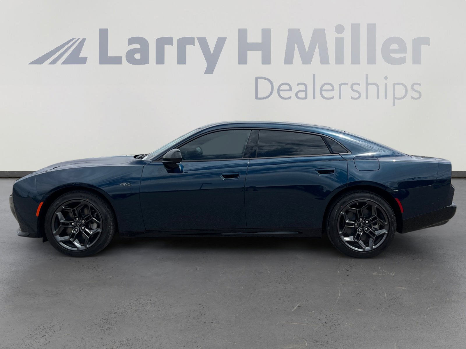 New 2026 Dodge Charger R/T AWD/4WD image 2
