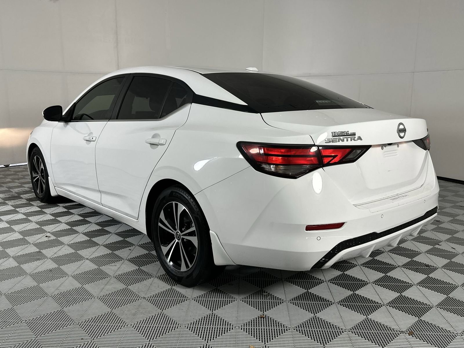 Certified 2021 Nissan Sentra SV FWD image 6