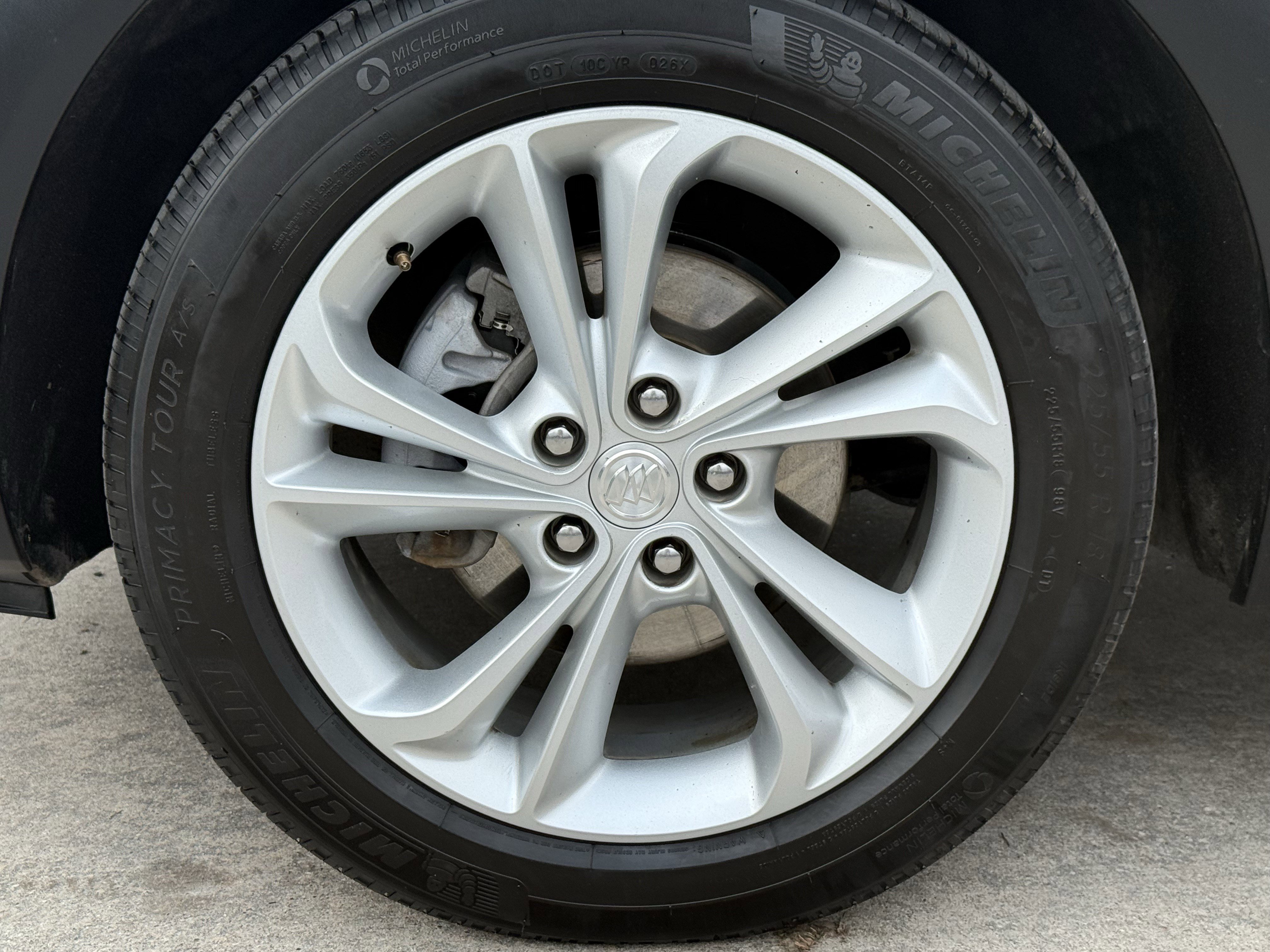Used 2021 Buick Encore GX Preferred w/ Cold Weather Comfort Package FWD image 12