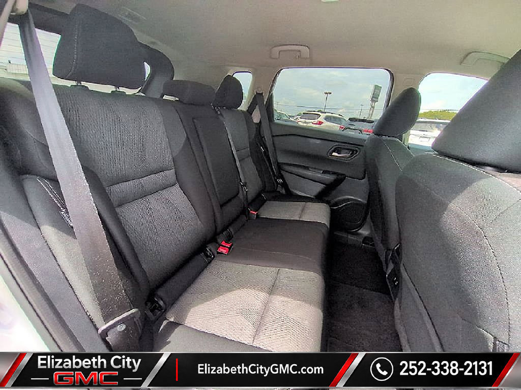 Used 2025 Nissan Rogue SV FWD image 22