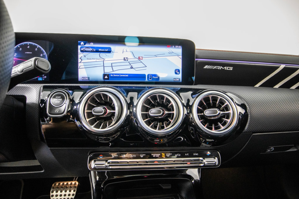 Used 2025 Mercedes-Benz CLA 45 AMG 4MATIC image 27