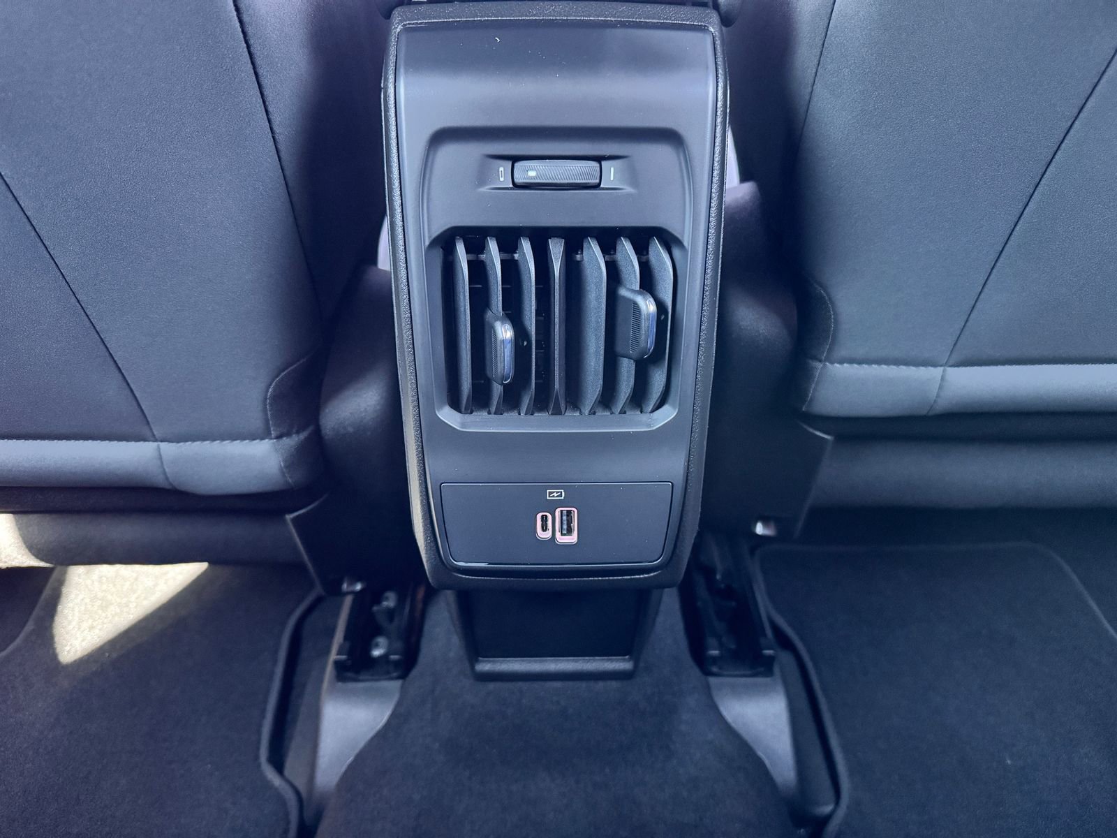 Used 2024 Dodge Hornet R/T AWD/4WD image 28