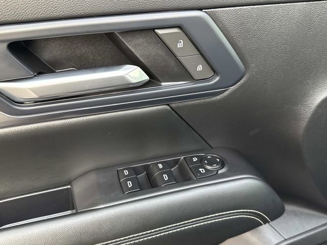 Used 2025 GMC Terrain Elevation AWD/4WD image 18