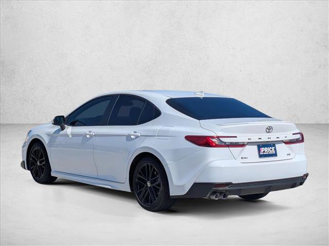 Used 2025 Toyota Camry SE w/ Convenience Package image 8