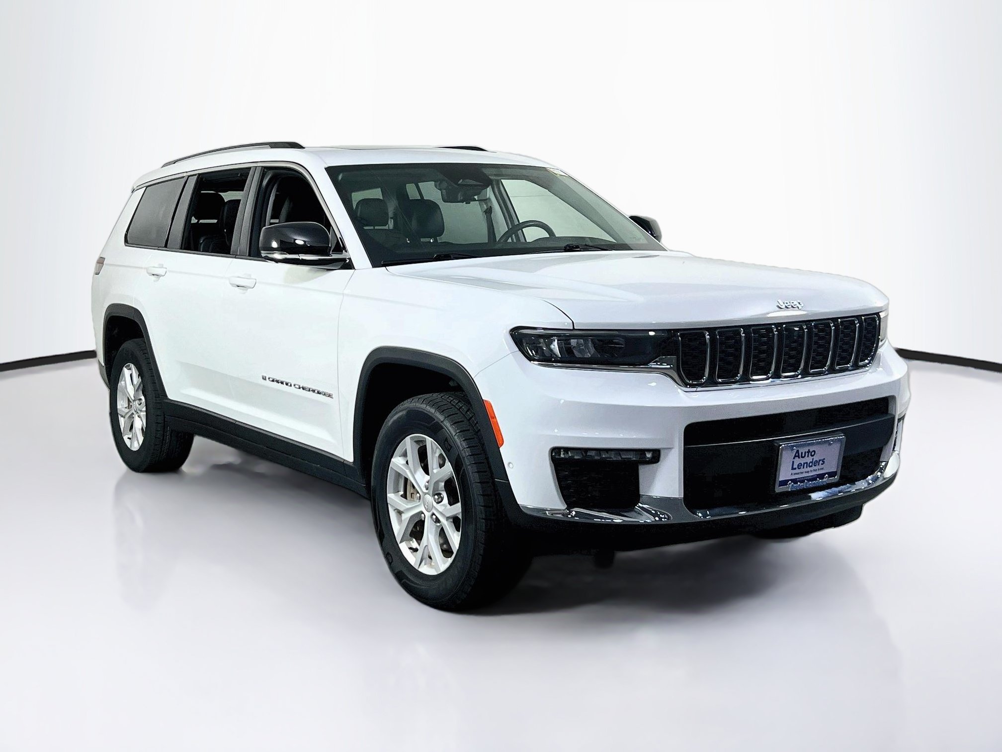 Used 2023 Jeep Grand Cherokee L Limited w/ Luxury Tech Group II AWD/4WD image 3