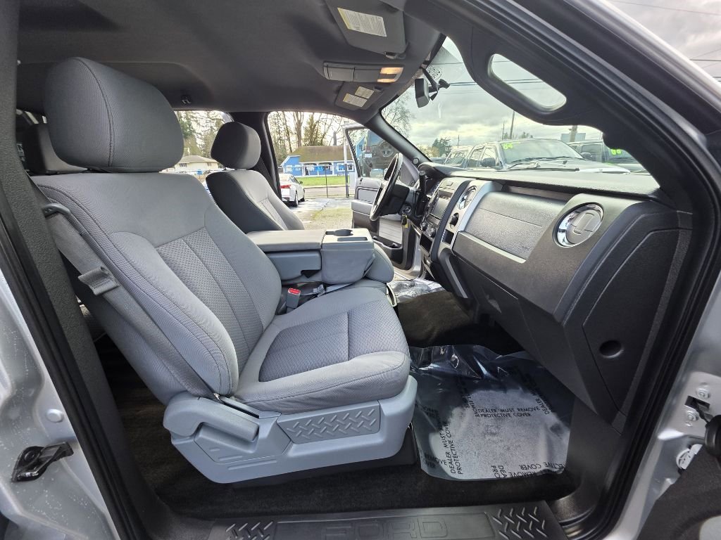 Used 2013 Ford F150 XLT w/ Mid Equipment Group image 16