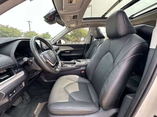 Used 2024 Toyota Grand Highlander AWD image 27