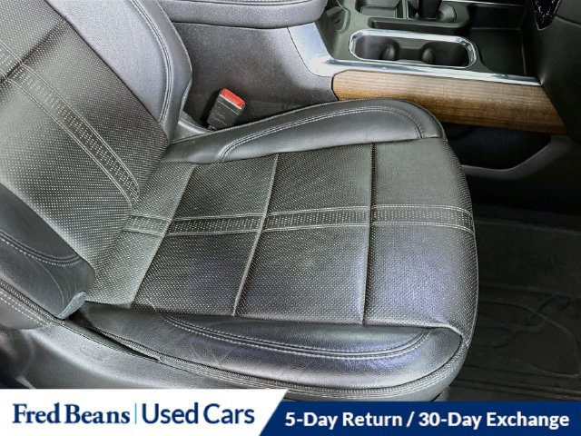 Used 2023 Chevrolet Silverado 1500 High Country w/ High Country Premium Package AWD/4WD image 41