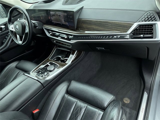 Used 2023 BMW X7 xDrive40i image 38