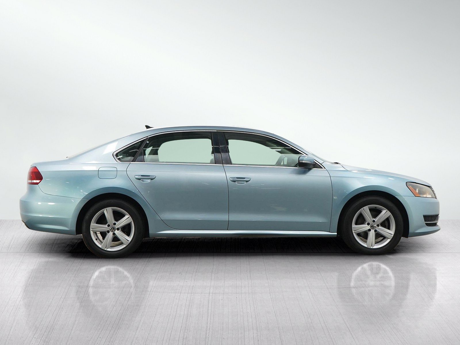 Used 2013 Volkswagen Passat 2.5 SE FWD image 6