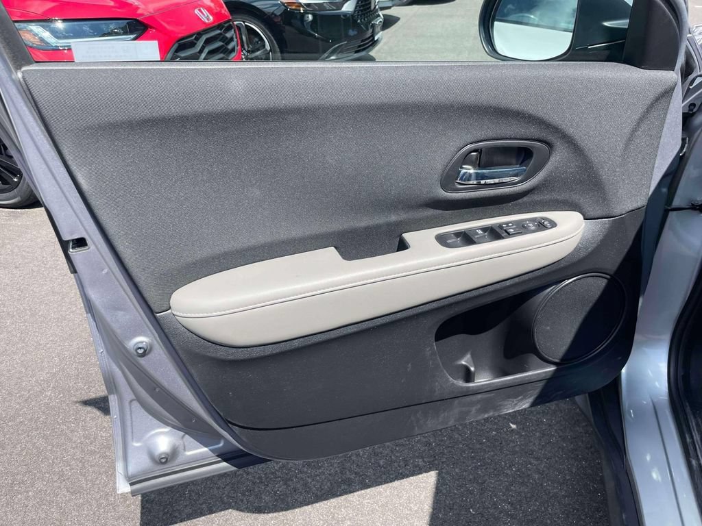 Certified 2021 Honda HR-V LX image 15
