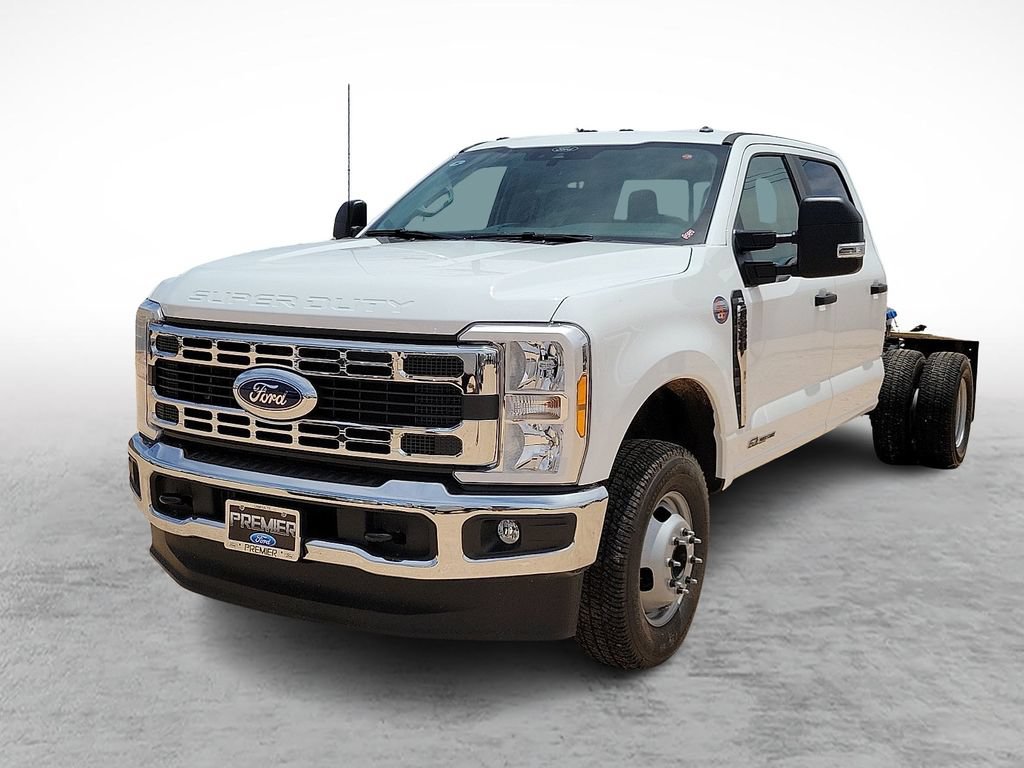 New 2026 Ford F350 XL w/ XL Chrome Package AWD/4WD image 4