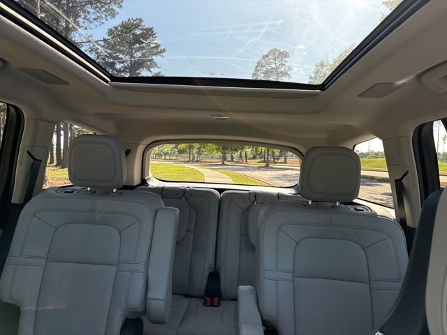 Certified 2025 Lincoln Aviator Reserve w/ Equipment Group 201A AWD/4WD image 34