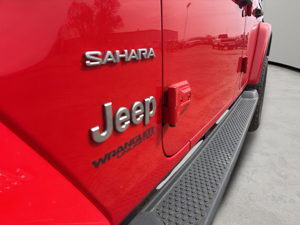 Used 2021 Jeep Wrangler Unlimited Sahara AWD/4WD image 11