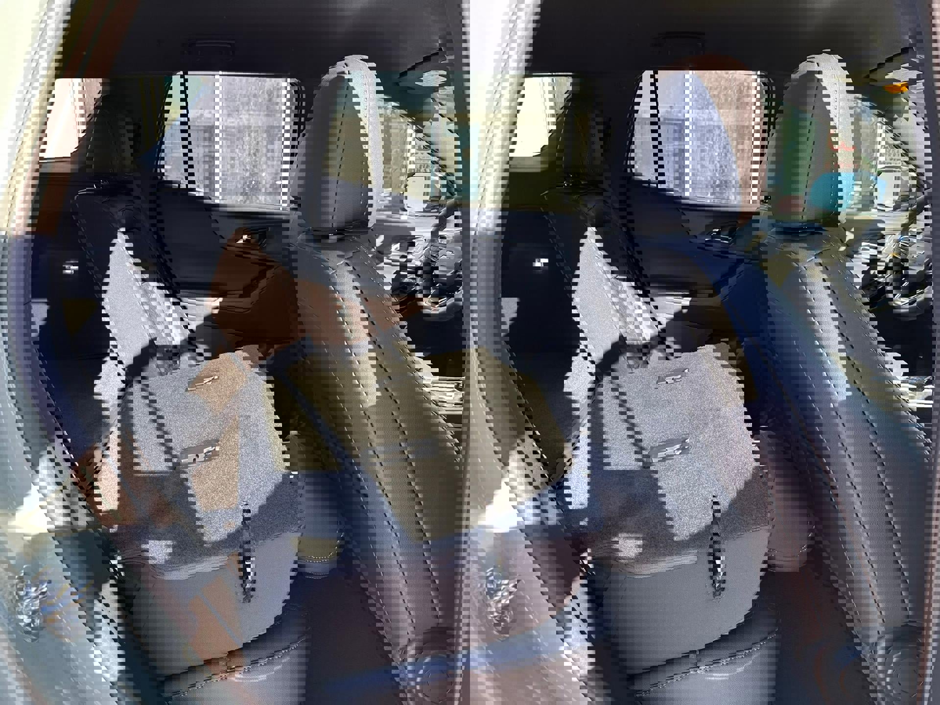 Certified 2025 Chevrolet Equinox LT w/ Convenience Package II image 37