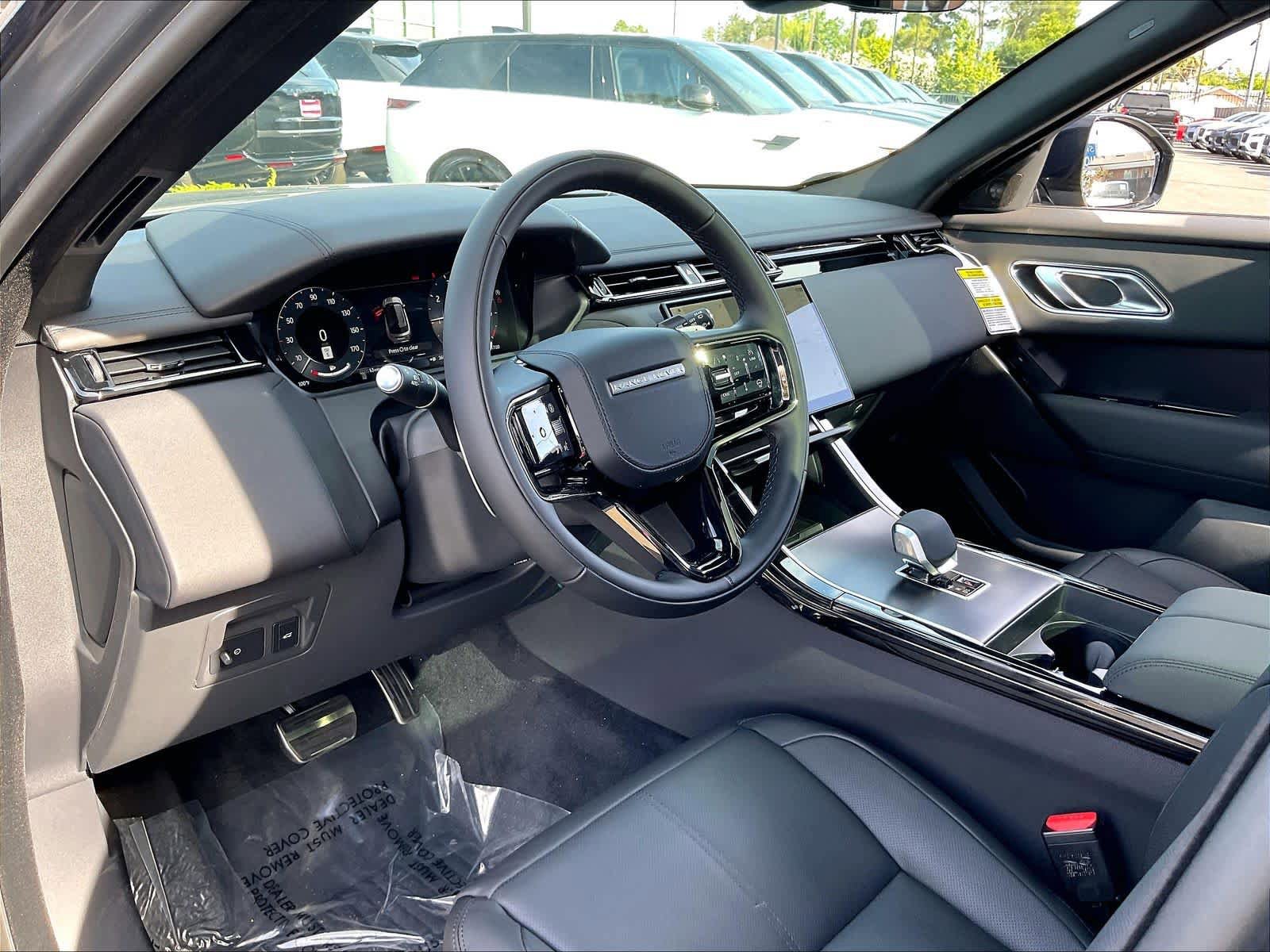 New 2026 Land Rover Range Rover Velar Dynamic SE AWD/4WD image 8