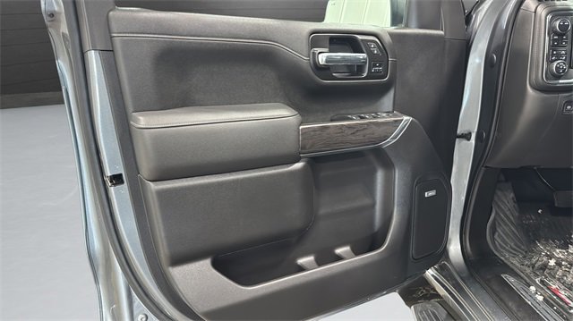Used 2022 Chevrolet Silverado 1500 LTZ image 25