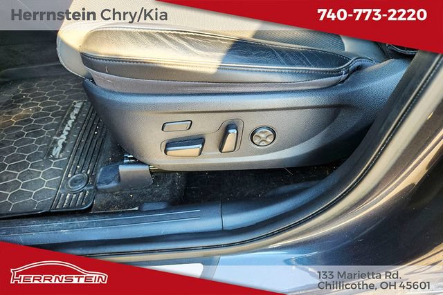 Used 2021 Hyundai Santa Fe Limited AWD/4WD image 17